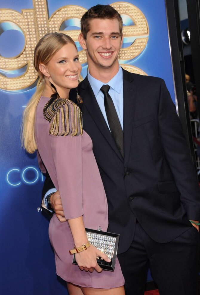„Scanpix“/„SIPA“ nuotr./Heather Morris ir Tayloras Hubbellas