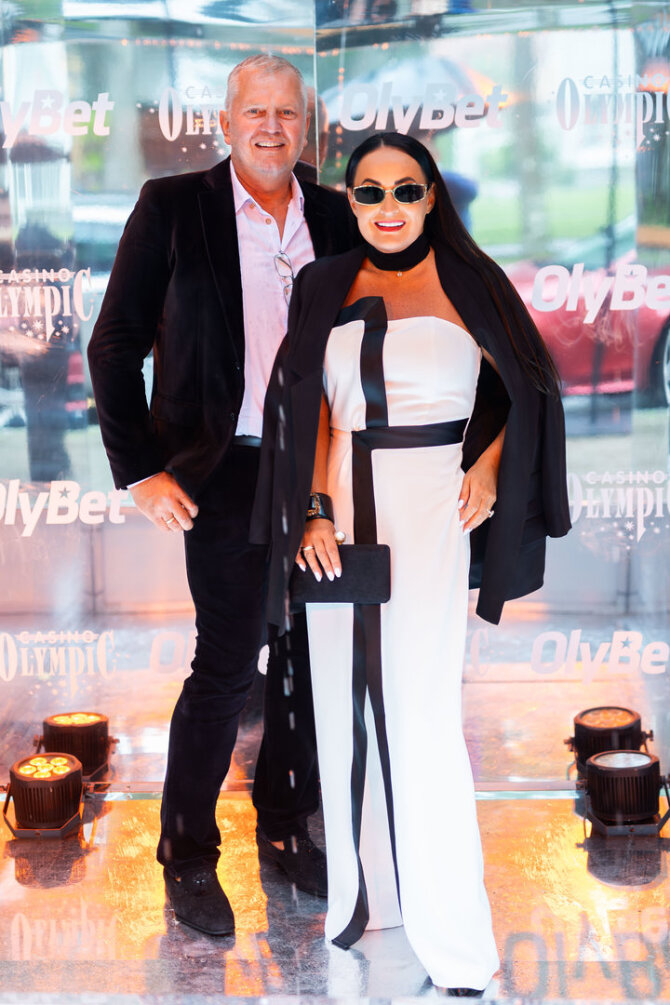 Roberto Riabovo / BNS nuotr./Verslininkė Inga Budrienė ir jos vyras Darius