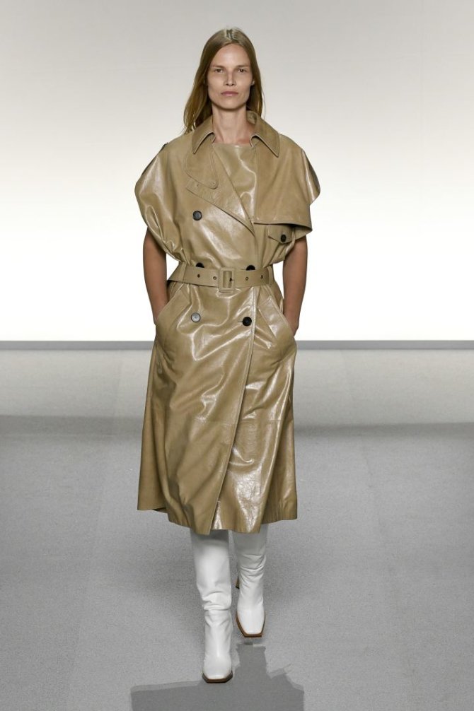 „Scanpix“/„SIPA“ nuotr./„Givenchy“ 2020 m. pavasario ir vasaros kolekcijos modelis