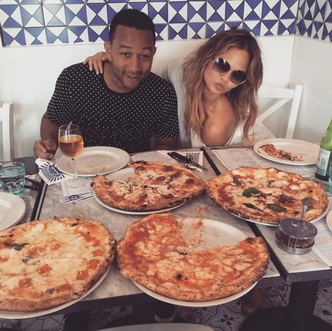 „Instagram“ nuotr./Johnas Legendas ir Chrissy Teigen