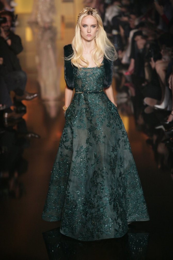 Vida Press nuotr./„Elie Saab“ 2015 m. aukštosios mados kolekcijos modelis 