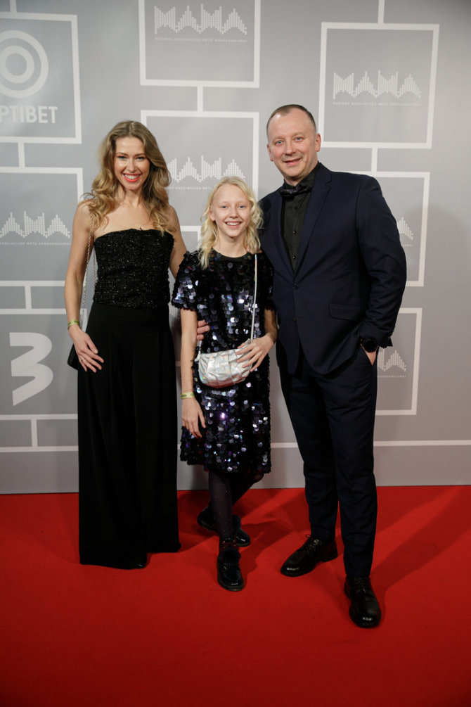 Teodoras Biliūnas/BNS/Sandra Daukšaitė-Petrulėnė su vyru Aurimu ir dukra Elze