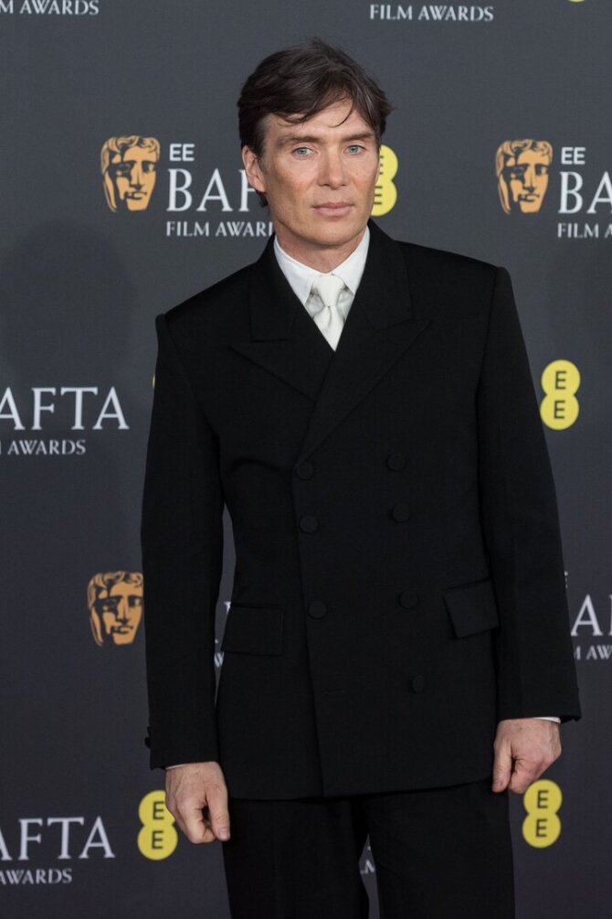 Vida Press nuotr./BAFTA raudono kilimo žvaigždės