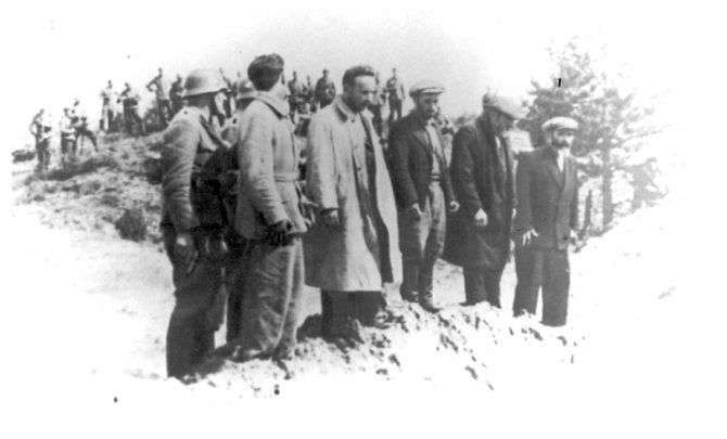 yadvashem.org nuotr./Žydų egzekucija prie Šiaulių 1941 metais