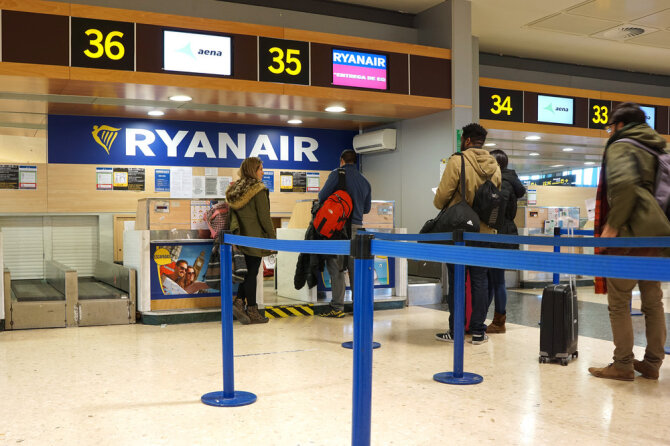 Shutterstock nuotr./"Ryanair" skrydžių bendrovė