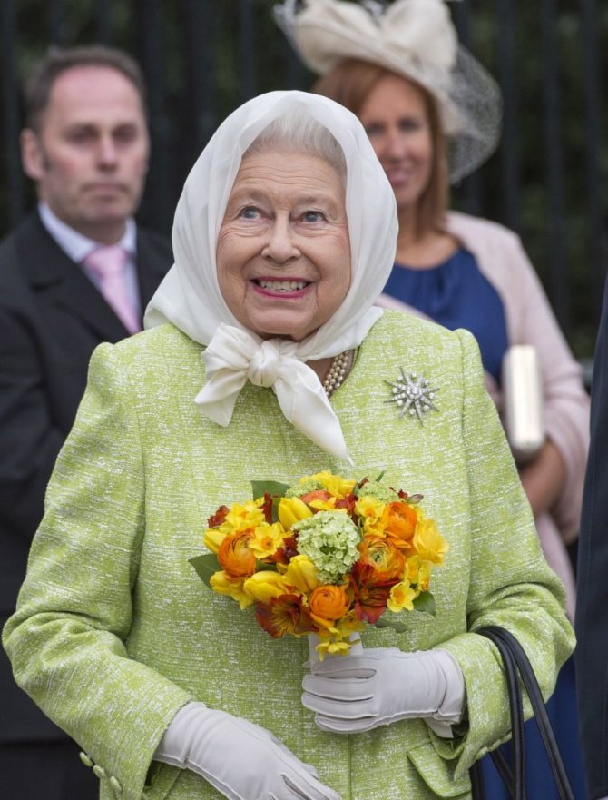 „Reuters“/„Scanpix“ nuotr./Didžiosios Britanijos karalienė Elizabeth II per savo 90-ąjį gimtadienį