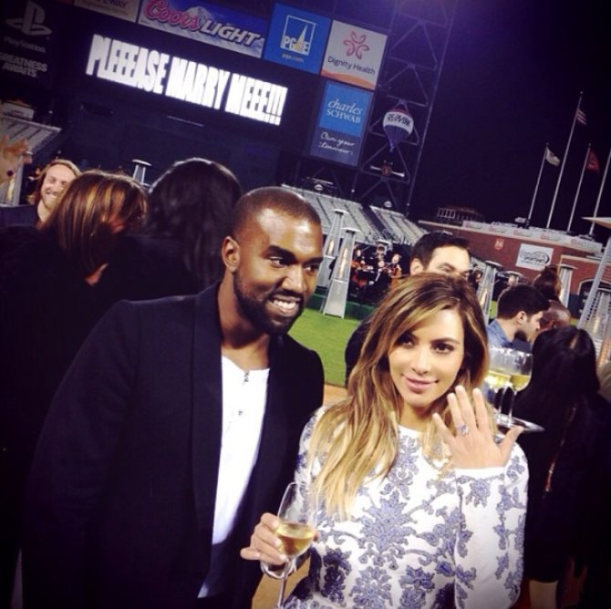 „Instagram“ nuotr./Kanye Westas ir Kim Kardashian per sužadėtuves