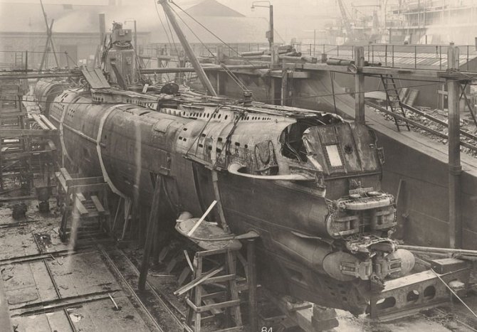 „Tyne & Wear Archives & Museums“ nuotr./Vokiečių povandeninis laivas