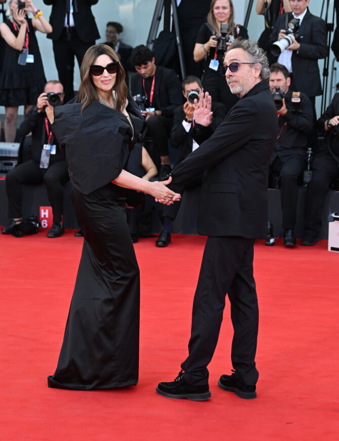 Vida Press nuotr./Timas Burtonas ir Monica Bellucci