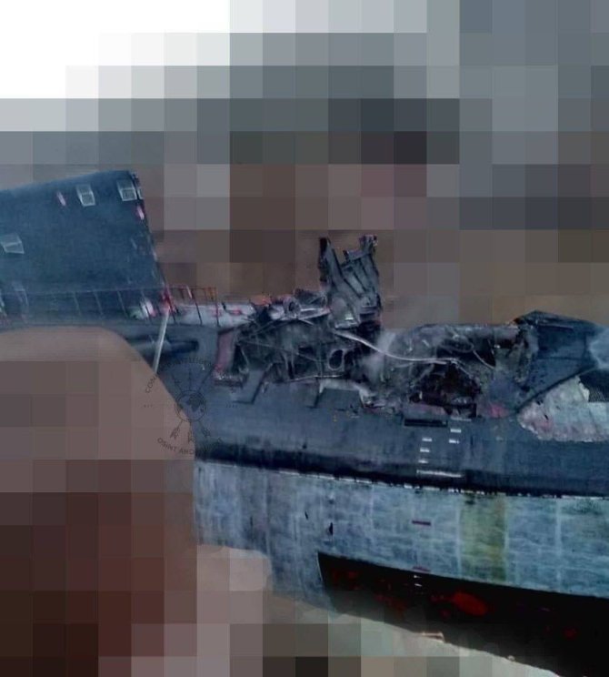 Telegram/Sevastopolyje apgadintas rusų povandeninis laivas "Rostovas prie Dono" 