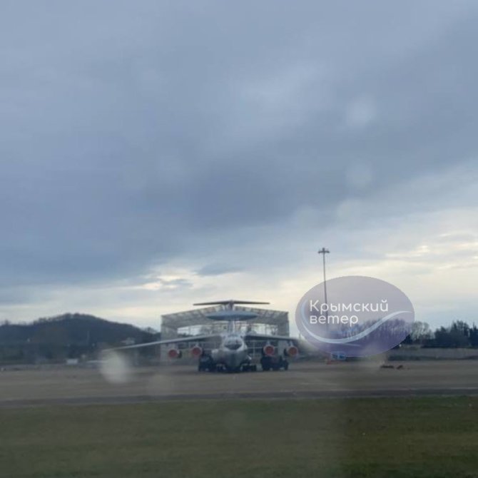 „Krymskij veter“ nuotr./Sočio aerodrome pastebėtas lėktuvas A-50 
