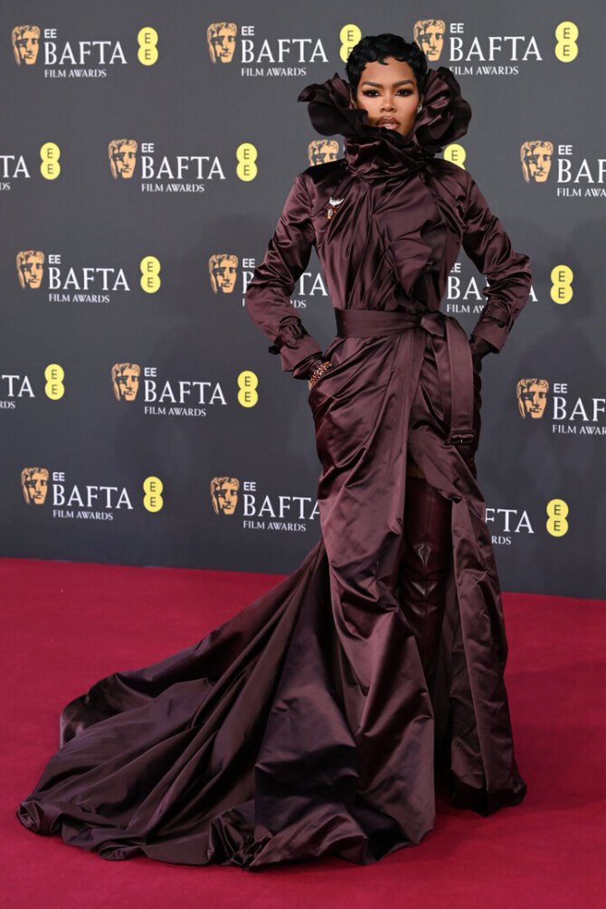 Vida Press nuotr./BAFTA raudono kilimo žvaigždės