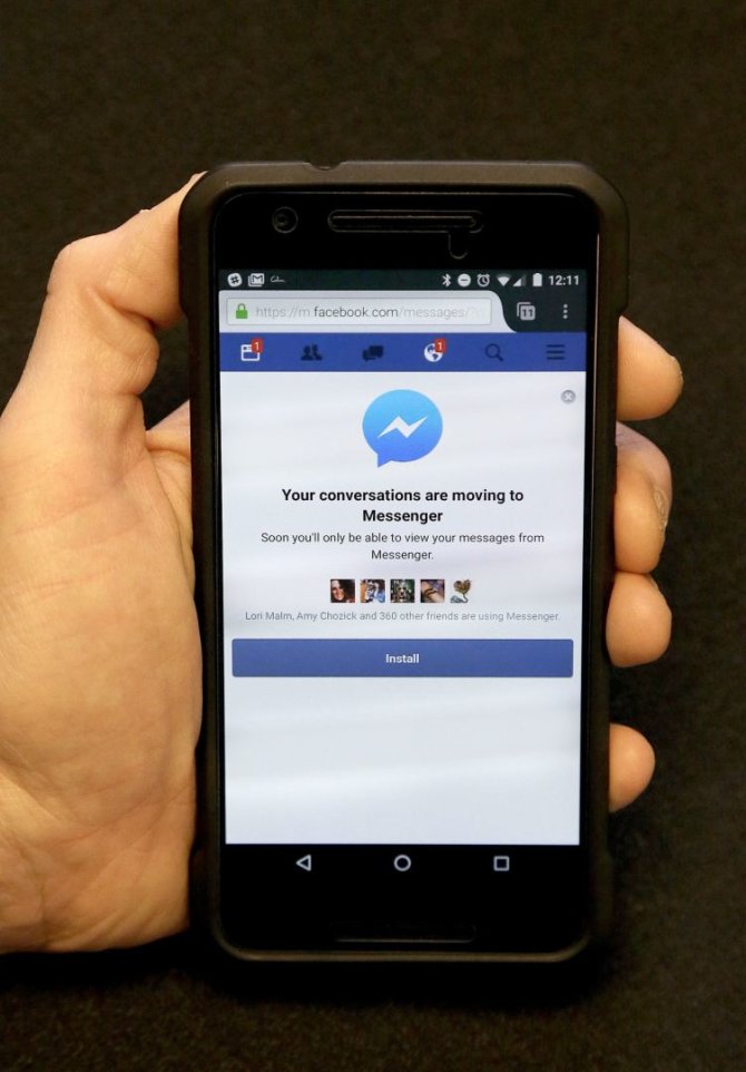 Scanpix nuotr./„Facebook“ vartotojus priverstinai siekia įsirašyti „Messenger“ programėlę
