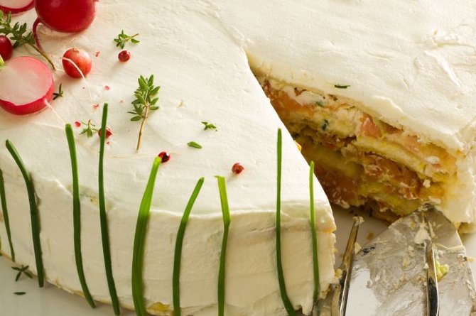 Pikantiškas „Napoleono tortas su žuvimi“