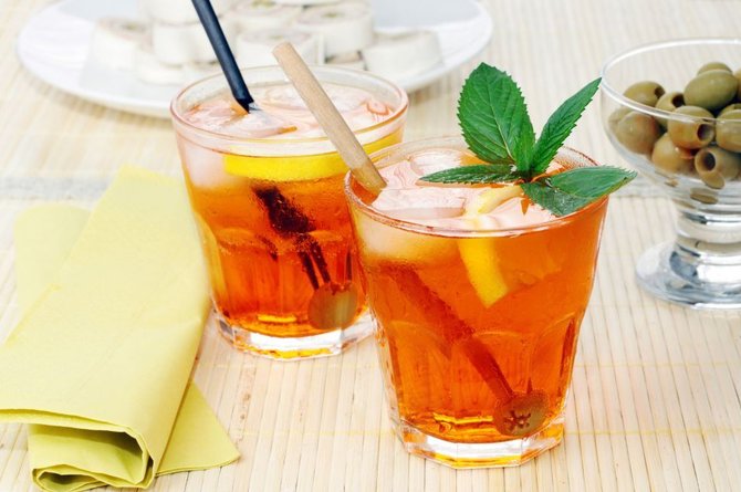 Klasikinis „Aperol Spritz“ kokteilis