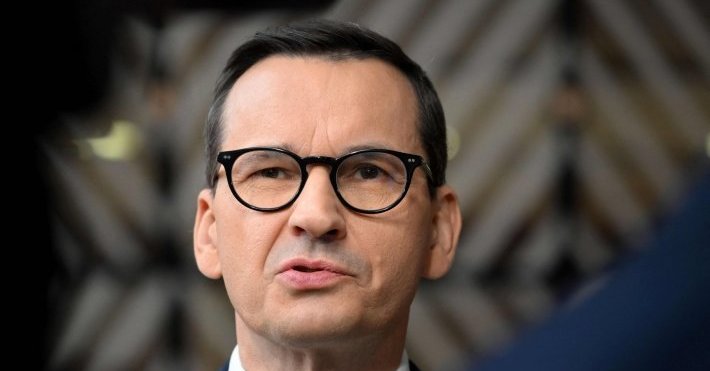 Polska planuje zapytać wyborców, czy zgadzają się na przyjęcie w referendum tysięcy migrantów