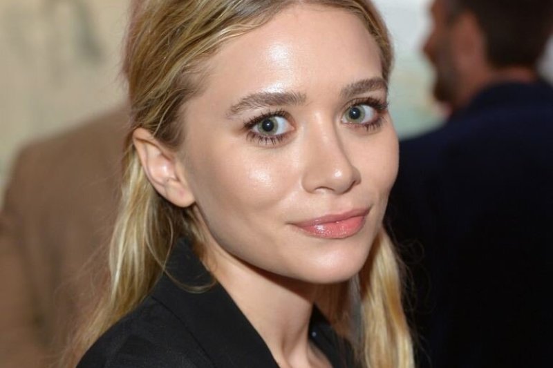 Ashley Olsen ir vėl laisva: draugystė su Davidu Schulte'u truko vos kelis mėnesius