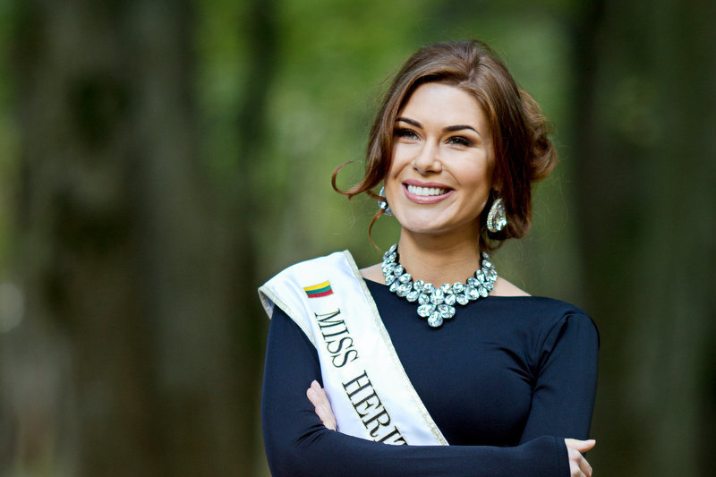 „Miss Heritage World 2015“ Lietuvai atstovaujanti Justina Ieva Steponavičiūtė