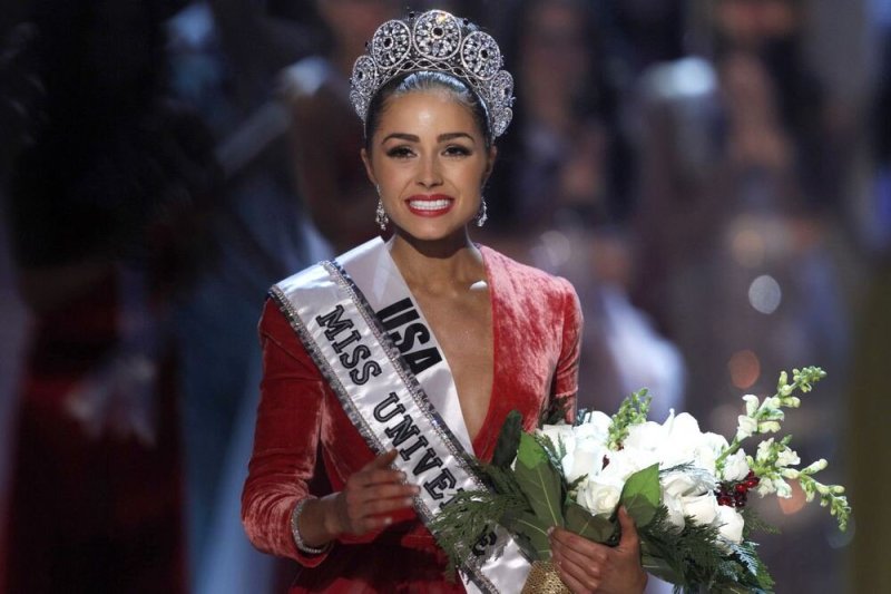 Olivia Culpo „Mis Visatos“ karūna pasipuošė 2012-ųjų pabaigoje