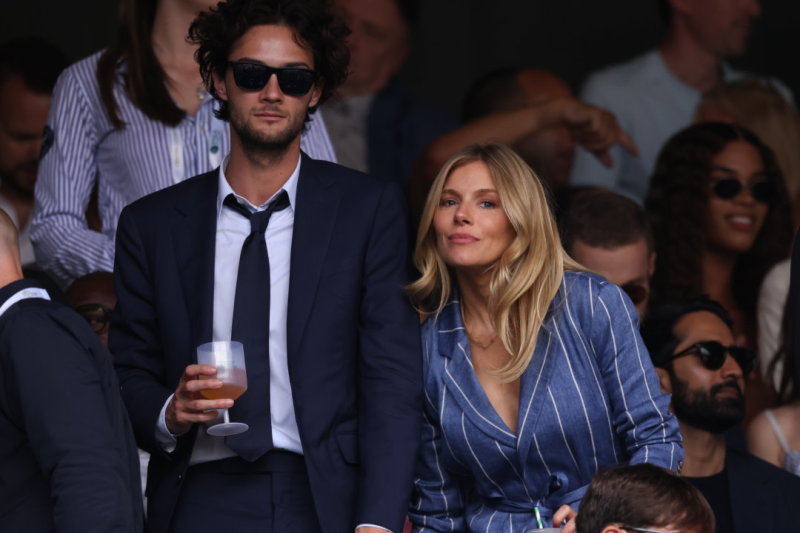 Sienna Miller, Oli Greenas