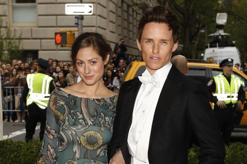 Eddie Redmayne'as ir Hannah Bagshawe