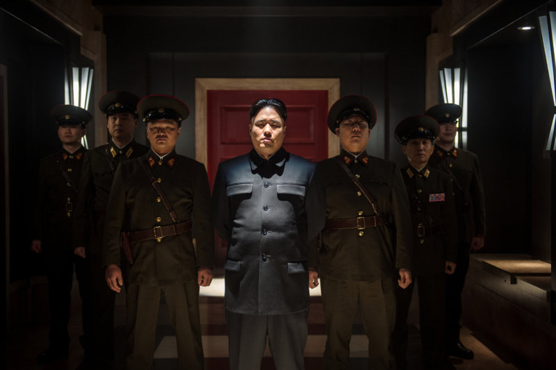 Šiaurės Korėjos diktatorių Kim Jong-Uną filme „Interviu“ vaidina Randallas Parkas