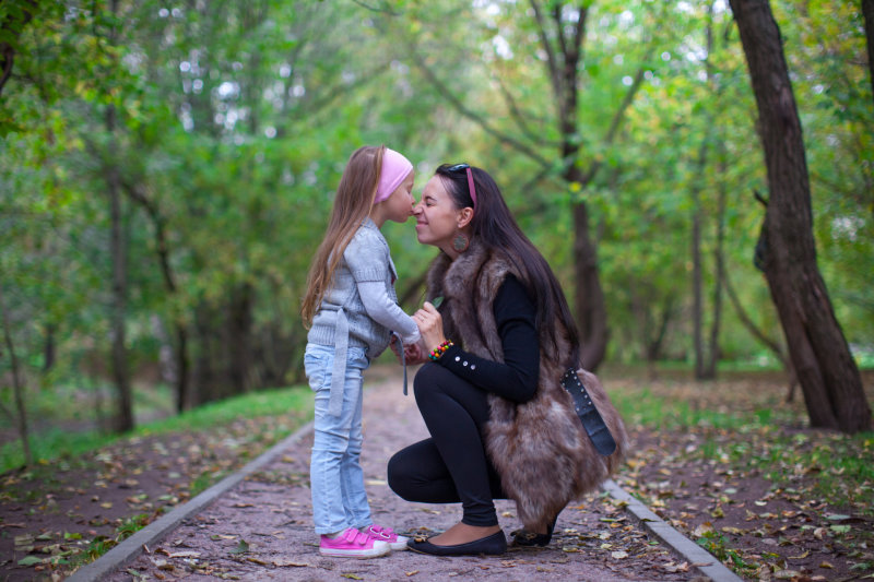 Laiškas mamai. „Ačiū, kad padėdavai atsikelti, kaskart alkūnėms pabučiavus asfaltą“