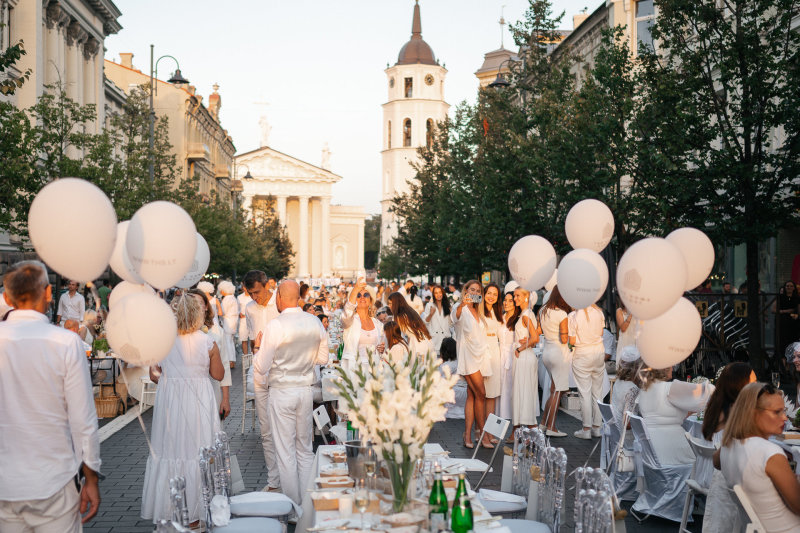 Paaiškėjo 10-ojo „Le Dîner en Blanc Vilnius“ pikniko data: kada puošimės baltai?