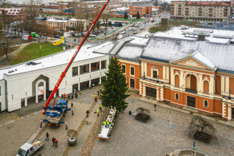 Kalėdos Klaipėdoje – besisukanti eglė, gatves puošiantys švyturiai ir didžioji paslaptis