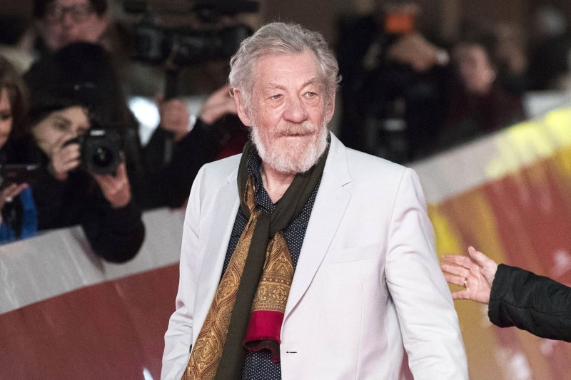 Aktorius Ianas McKellenas per spektaklį išvežtas į ligoninę: žiūrovai girdėjo „stingdantį“ šauksmą