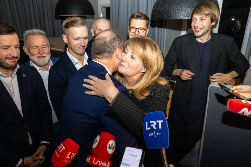 Seimo rinkimus laimėjo socialdemokratai, ant kulnų lipa konservatoriai