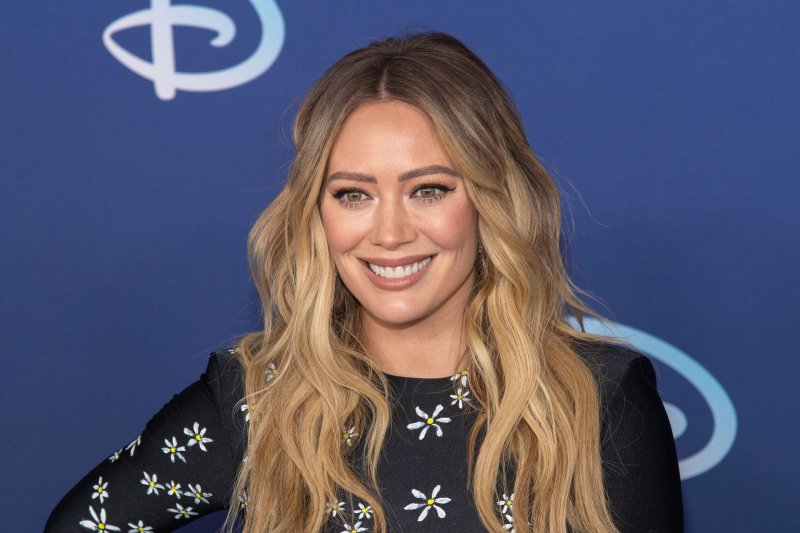 Hilary Duff susilaukė ketvirto vaiko – gimdė baseine: dalijasi jautriais kadrais ir vardu