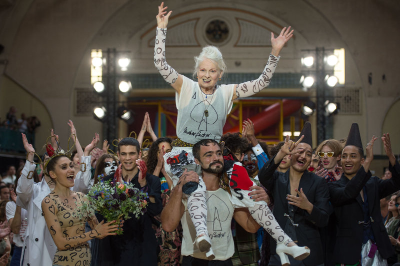 Mirė dizainerė Vivienne Westwood: mados pankė su damos titulu