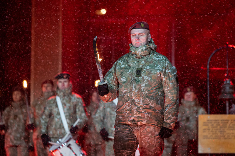 Atminimo laužų uždegimo ceremonija Nepriklausomybės aikštėje