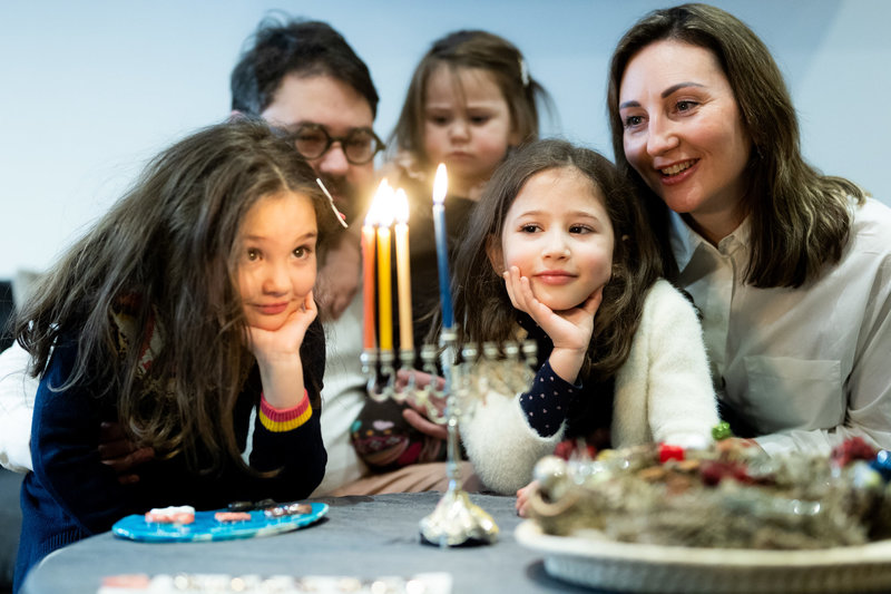 Kalėdos ir Chanuka Rafailo Karpio šeimoje