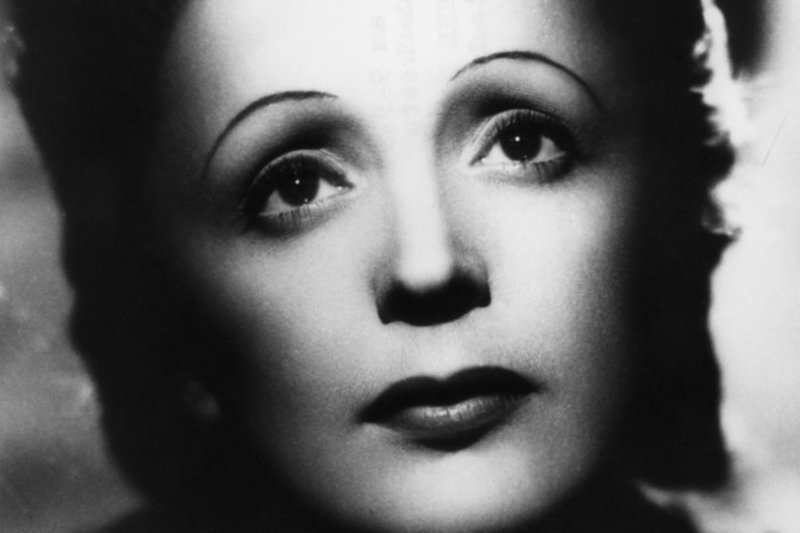  Edith Piaf