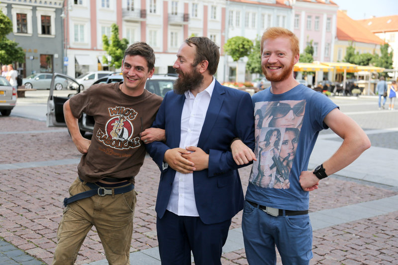 Dmitrijus Radinas (centre)