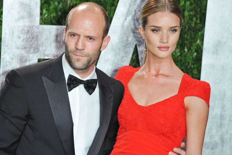 Rosie Huntington-Whiteley ir Jasonas Stathamas savo santykiuose padarė pertrauką