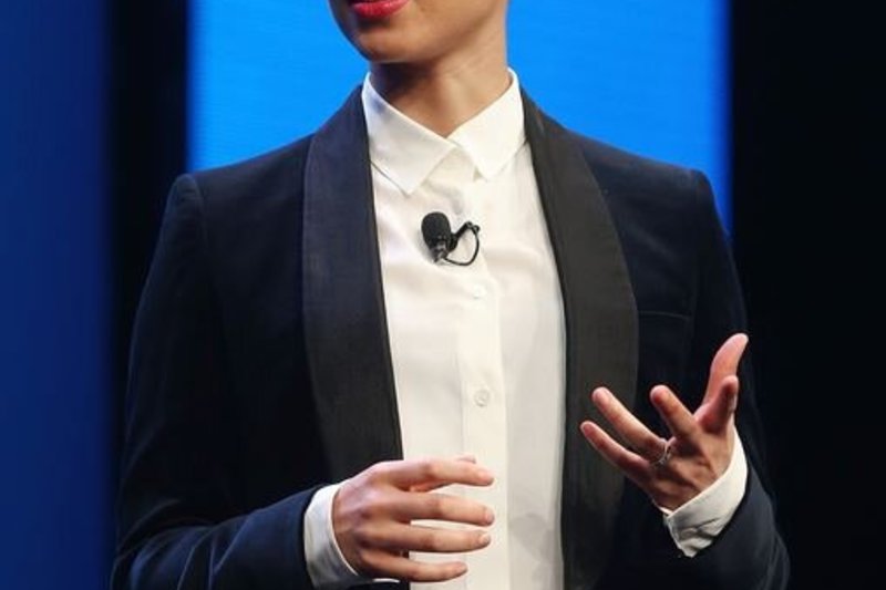 Dainininkė Alicia Keys tapo naująja „BlackBerry“ kūrybos direktore