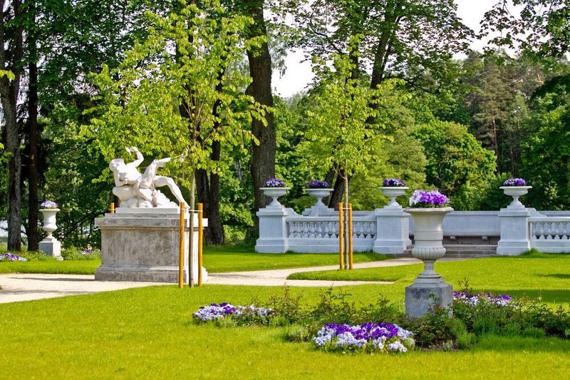 Užutrakis vadinamas vienu nuostabiausių netoli Vilniaus esančių dvarų.