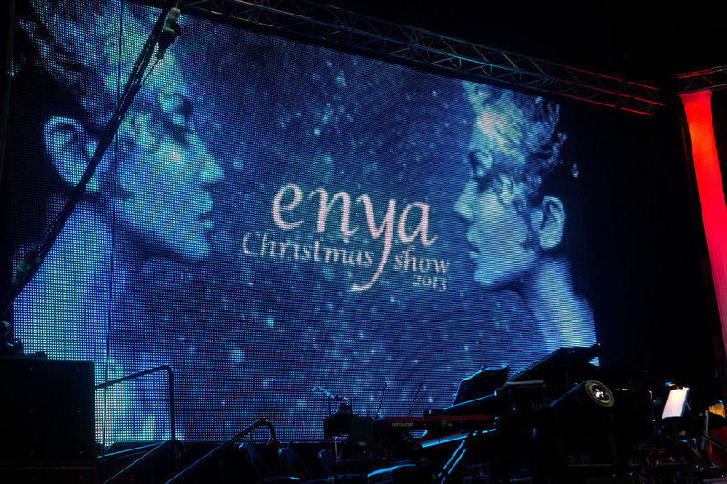 „Enya Christmas Show“ koncerto akimirka