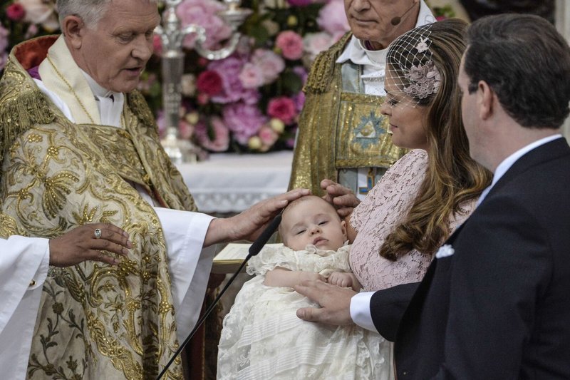 Švedijos princesės Madeleine ir Christopherio O'Neillo dukros krikštynos