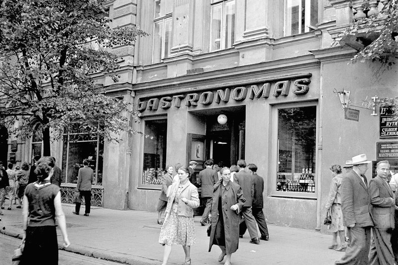 Taip atrodė Vilniaus centrinis gastronomas 1958-aisiais / Lietuvos centrinio valstybės archyvo nuotrauka