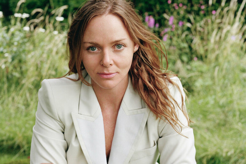  Prieš 20 metų pradėjusi įgyvendinti „žaliąsias“ iniciatyvas madoje, šiandien Stella McCartney – tikra pionierė, o „Stella McCartney“ – vienas iš garsiausių britų prekių ženklų / VIDA PRESS nuotrauka