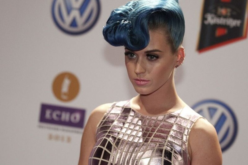 Katy Perry dokumentiniame filme išklos visą tiesą apie skyrybas su Russellu Brandu