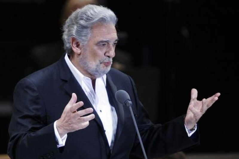 Operos grandas Placido Domingo atsidūrė ligoninėje, atšaukiami jo pasirodymai