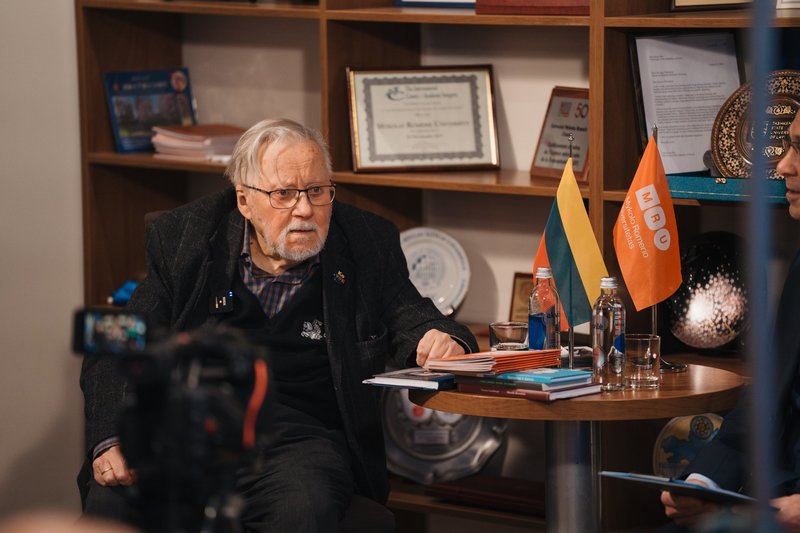 Prof. Vytautas Landsbergis