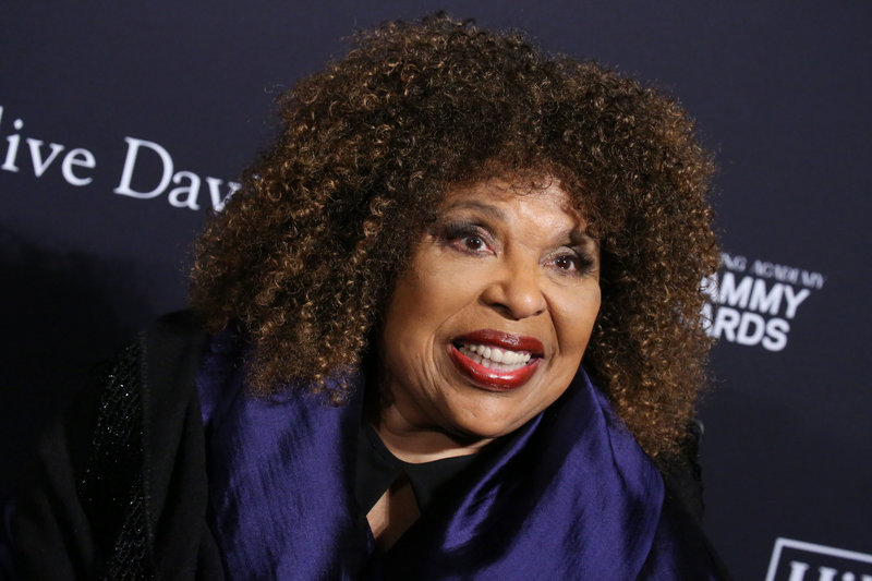 Mirė Roberta Flack – pasaulinio hito „Killing Me Softly“ atlikėja