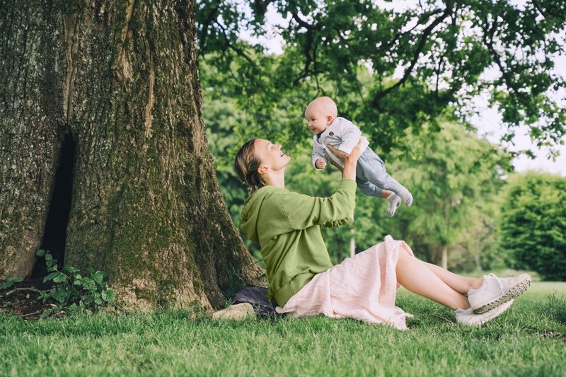 Psichologė: tapusios mamomis visam gyvenimui pasirašome nešti ne tik savo likimą