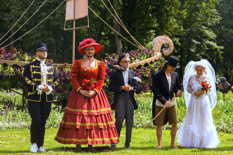 Gėlių, meno ir meilės festivalis Pakruojo dvare